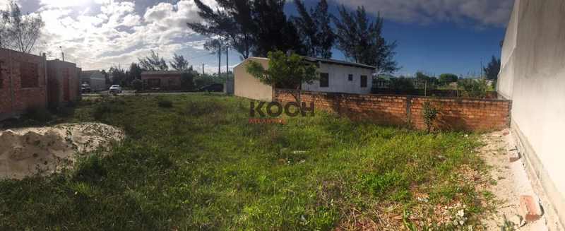 Terreno com 360m² em Atlântida Sul, Osório: 3ª foto da galeria de imagens do imóvel