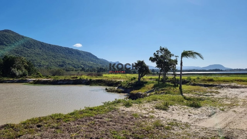 Terreno com 528m² no Condomínio Lagoon Marina Club: 3ª foto da galeria de imagens do imóvel
