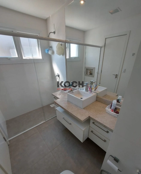 Sobrado decorado com 05 suítes, no Condomínio Playa Vista: 31ª foto da galeria de imagens do imóvel