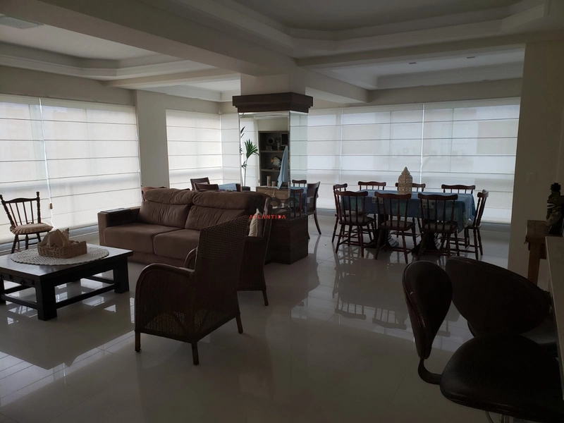 Apartamento 03 suítes, 02 quadras do mar, em Capão da Canoa: 1ª foto da galeria de imagens do imóvel