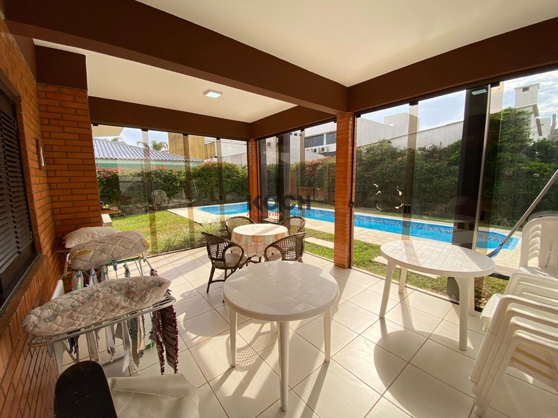 Sobrado com 06 suítes, PISCINA, em Xangri-lá: 8ª foto da galeria de imagens do imóvel