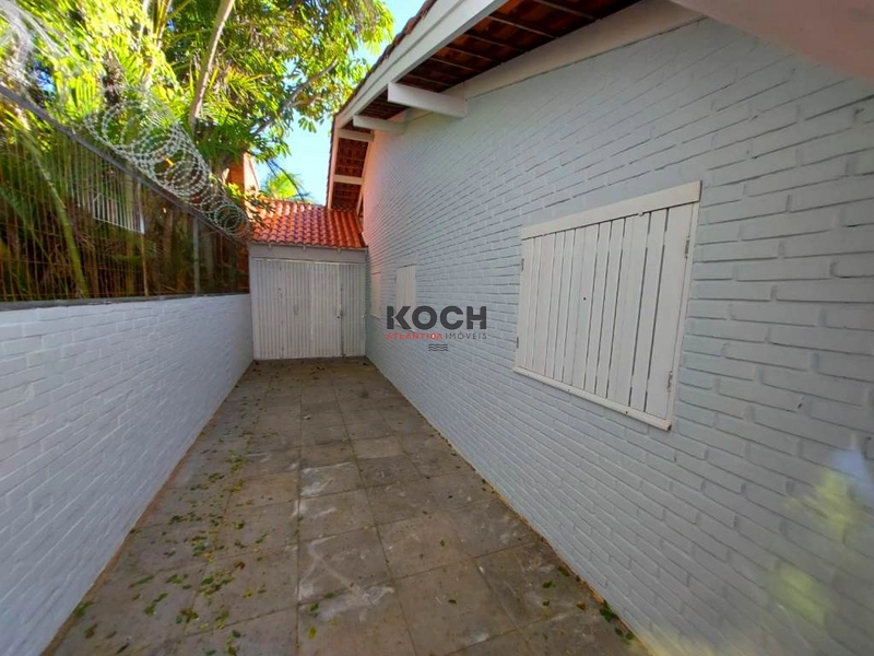 Casa térrea, 04 dormitórios em Atlântida: 11ª foto da galeria de imagens do imóvel