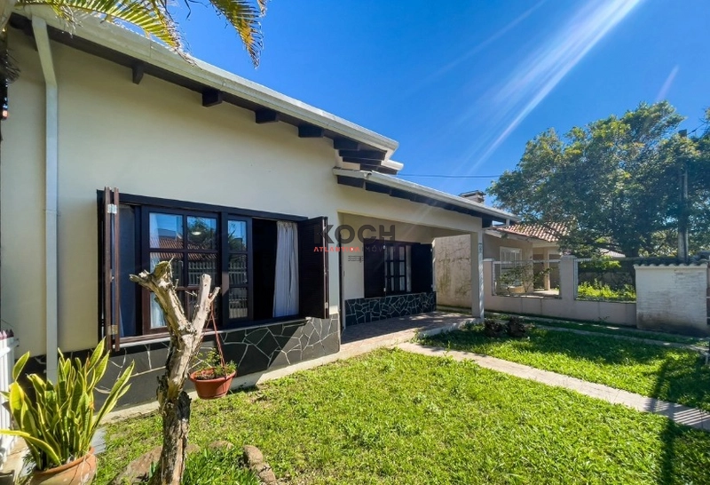 Casa térrea com 03 dormitórios em Xangri-lá: 3ª foto da galeria de imagens do imóvel