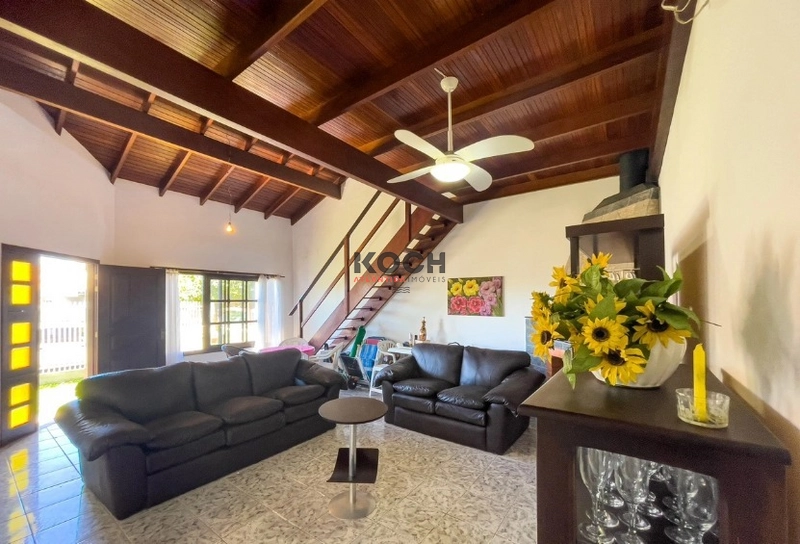 Casa térrea com 03 dormitórios em Xangri-lá: 4ª foto da galeria de imagens do imóvel