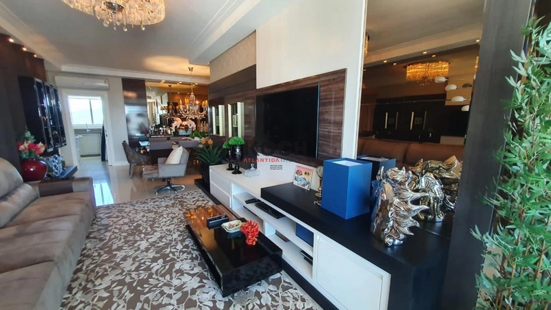 Apartamento 04 suítes em Balneário Camboriu: 2ª foto da galeria de imagens do imóvel