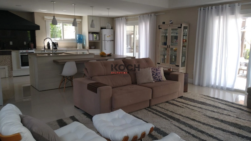 Sobrado DECORADO com 03 suítes no Condomínio Sea Coast: 6ª foto da galeria de imagens do imóvel