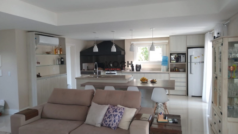 Sobrado DECORADO com 03 suítes no Condomínio Sea Coast: 5ª foto da galeria de imagens do imóvel