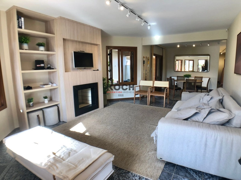 Casa com 3 dormitórios no centro de Xangri-lá: 5ª foto da galeria de imagens do imóvel
