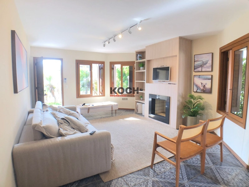 Casa com 3 dormitórios no centro de Xangri-lá: 6ª foto da galeria de imagens do imóvel
