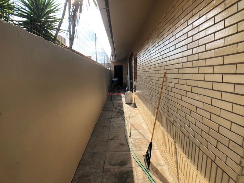 Casa com 3 dormitórios no centro de Xangri-lá: 27ª foto da galeria de imagens do imóvel
