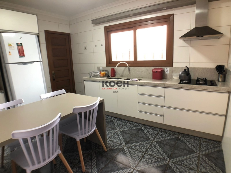Casa com 3 dormitórios no centro de Xangri-lá: 19ª foto da galeria de imagens do imóvel