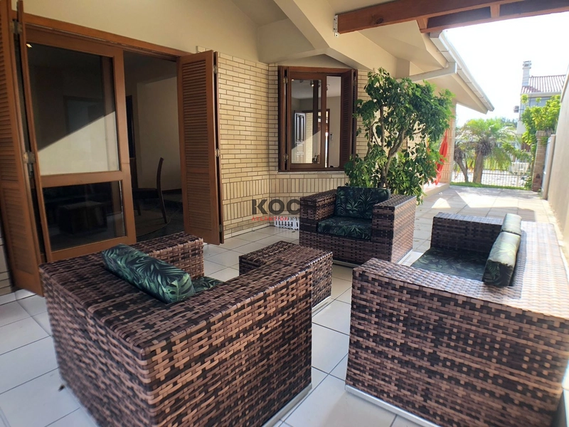 Casa com 3 dormitórios no centro de Xangri-lá: 22ª foto da galeria de imagens do imóvel