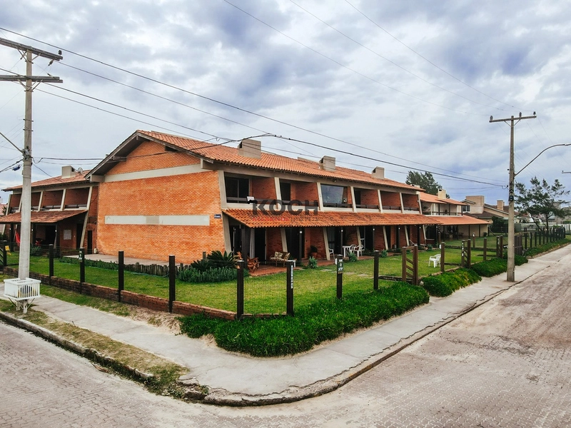 Sobrado com 02 dormitórios, Beira Mar Xangri-lá: 25ª foto da galeria de imagens do imóvel