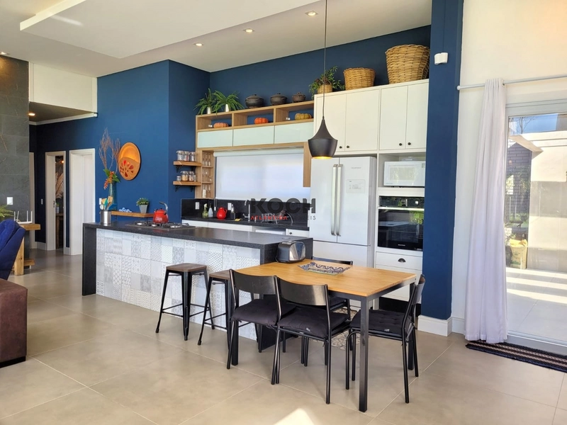 Casa térrea 4 dormitórios a poucos metros do mar em Atlântida: 10ª foto da galeria de imagens do imóvel