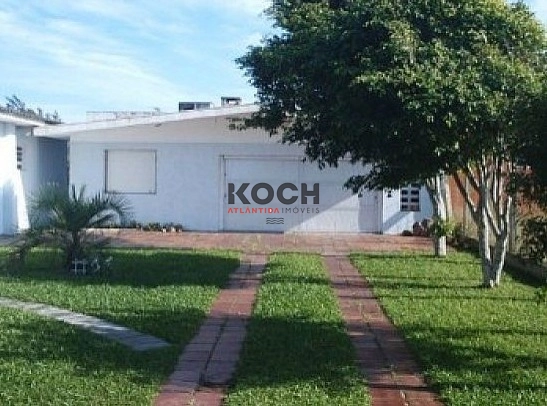 Casa térrea no centro de Xangri-lá, piscina, terreno com 600m²: 1ª foto da galeria de imagens do imóvel