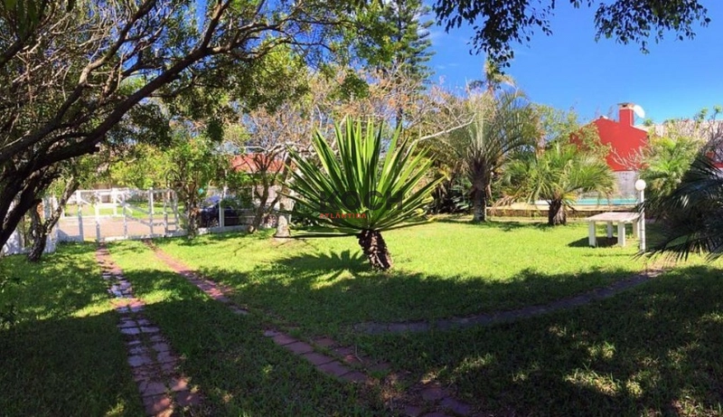 Casa térrea no centro de Xangri-lá, piscina, terreno com 600m²: 13ª foto da galeria de imagens do imóvel