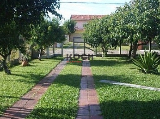 Casa térrea no centro de Xangri-lá, piscina, terreno com 600m²: 2ª foto da galeria de imagens do imóvel