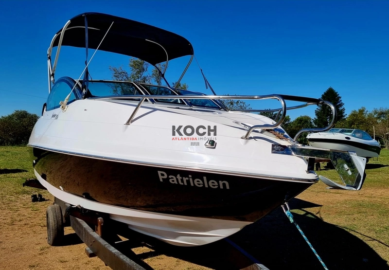 Lancha Focker 215 2.0 QSD DIESEL: 4ª foto da galeria de imagens do imóvel