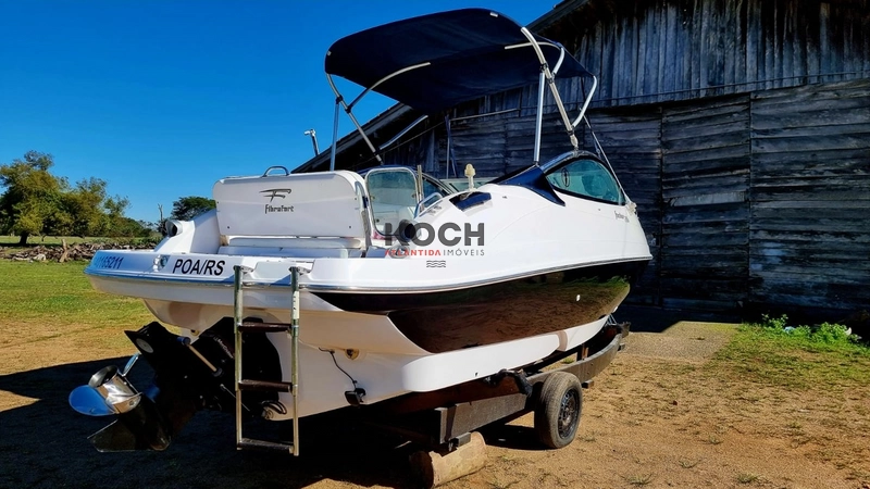 Lancha Focker 215 2.0 QSD DIESEL: 5ª foto da galeria de imagens do imóvel