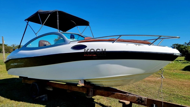 Lancha FS Boats - FS 210 Cabinada: 2ª foto da galeria de imagens do imóvel