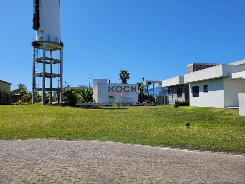 Terreno no Dubai, em Capão da Canoa