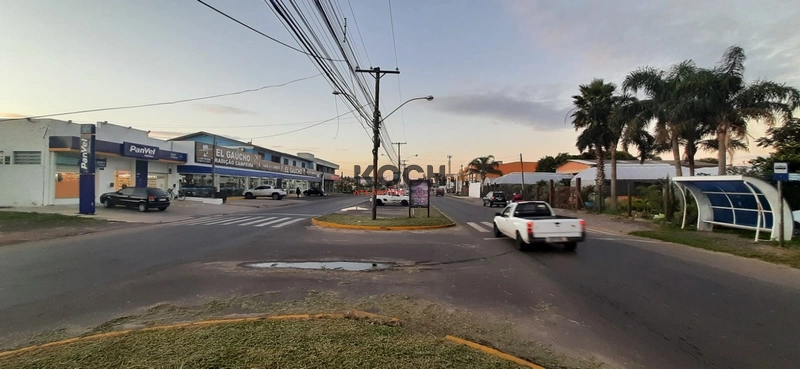 Terreno na Paraguassú de esquina em frente à Panvel e a Donald em Xa: 6ª foto da galeria de imagens do imóvel