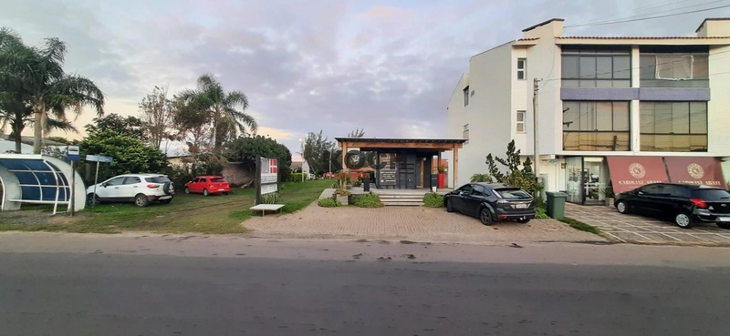 Terreno na Paraguassú de esquina em frente à Panvel e a Donald em Xa: 2ª foto da galeria de imagens do imóvel