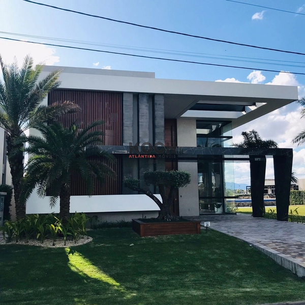 Sobrado 5 suítes no Condomínio Velas da Marina