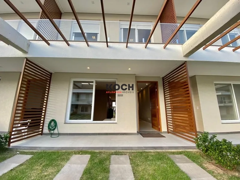 Casa 03 dormitórios de esquina no Condomínio Murano