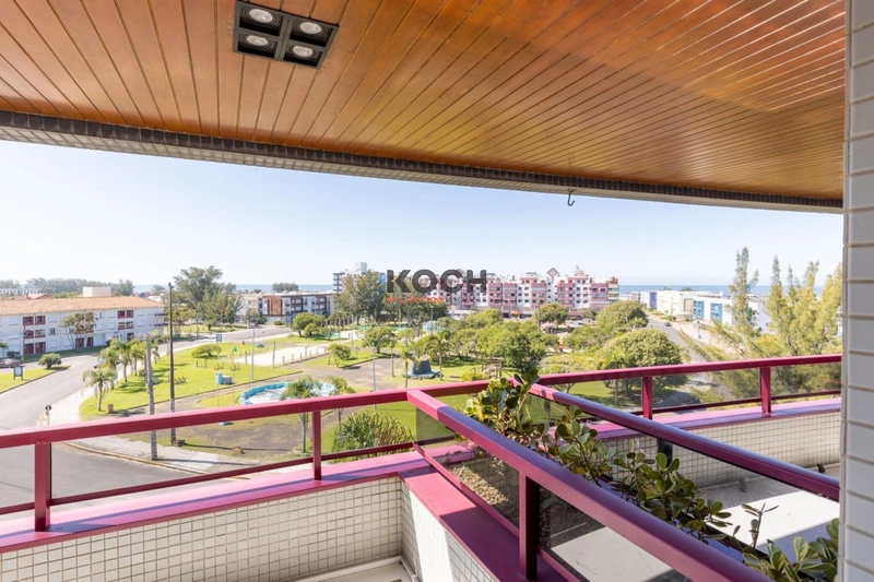Cobertura duplex 4 dormitórios à 300m do Mar em Atlântida: 23ª foto da galeria de imagens do imóvel
