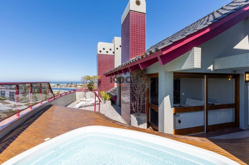 Cobertura duplex 4 dormitórios à 300m do Mar em Atlântida: 19ª foto da galeria de imagens do imóvel