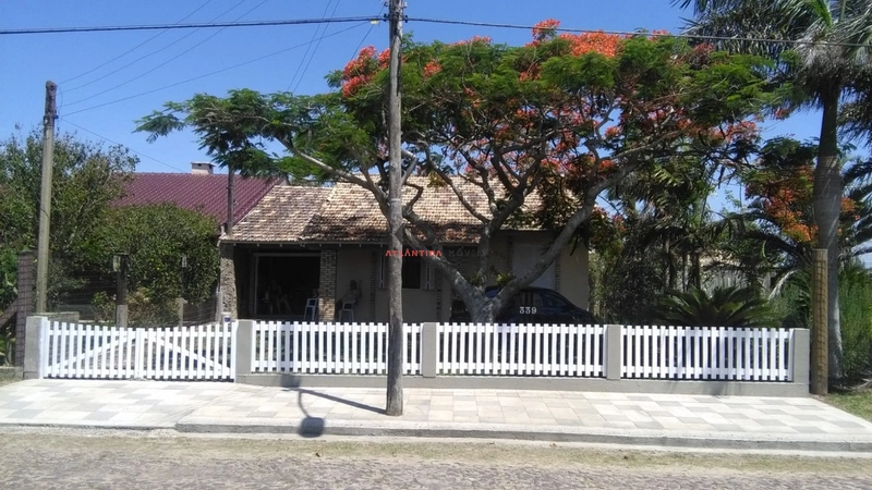 Casa 3 dormitórios no Bairro Remanso Xangrilá