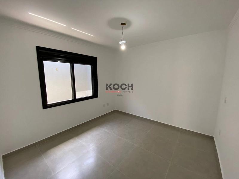 Casa térrea 3 dormitórios geminadas no Centro de Xangrilá: 3ª foto da galeria de imagens do imóvel