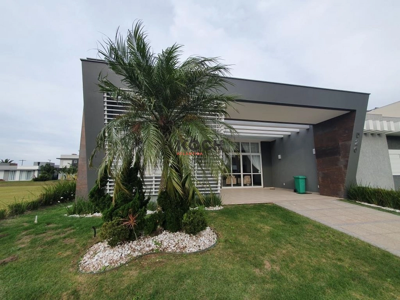 Sobrado com 04 suítes, no Condomínio Capão Ilhas Resort