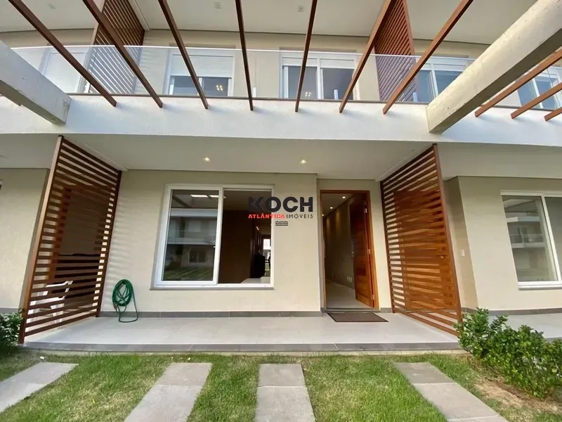 Casa 3 dormitórios Beira Lago Condomínio Murano