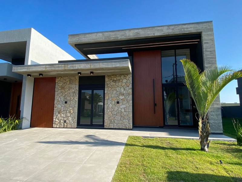 Casa de  150m2 em condomínio Blue