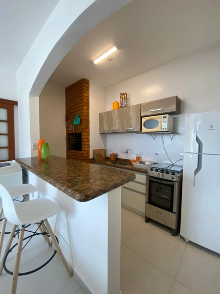 Apartamento MOBILIADO, de frente para área verde em Atlântida, 2 dormi: 2ª foto da galeria de imagens do imóvel