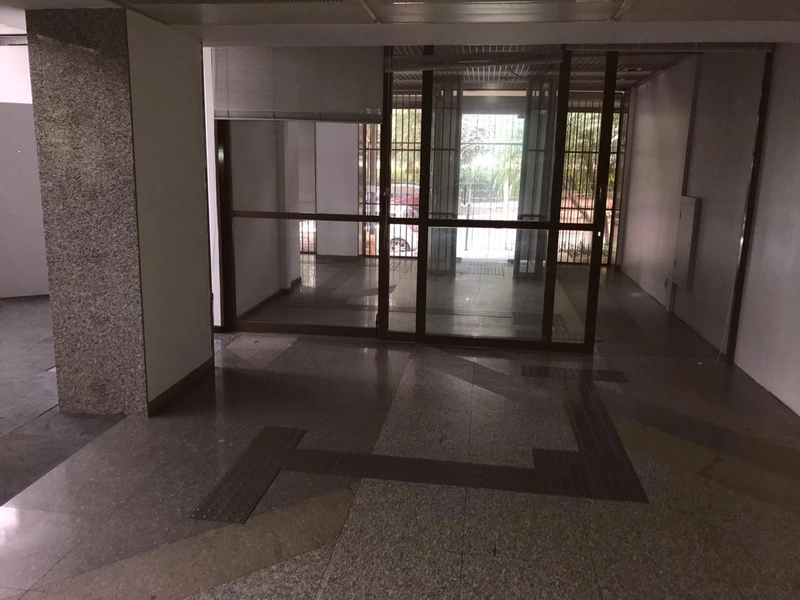 Duas salas comerciais e Três Box no Moinhos de Vento Porto Alegre: 5ª foto da galeria de imagens do imóvel