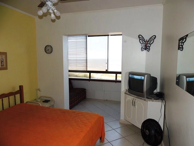 Apartamento de frente para o mar, 2 dormitórios: 4ª foto da galeria de imagens do imóvel