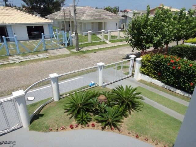 Sobrado em Atlântida, 4 dormitórios, com piscina: 36ª foto da galeria de imagens do imóvel