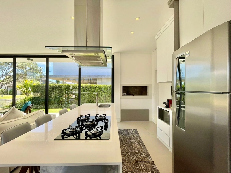 Casa térrea, 4 suítes, mobiliada e decorada no Quintas do Lago: 3ª foto da galeria de imagens do imóvel
