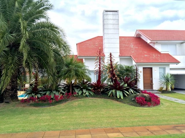 Sobrado em condomínio em Xangri-lá Rs