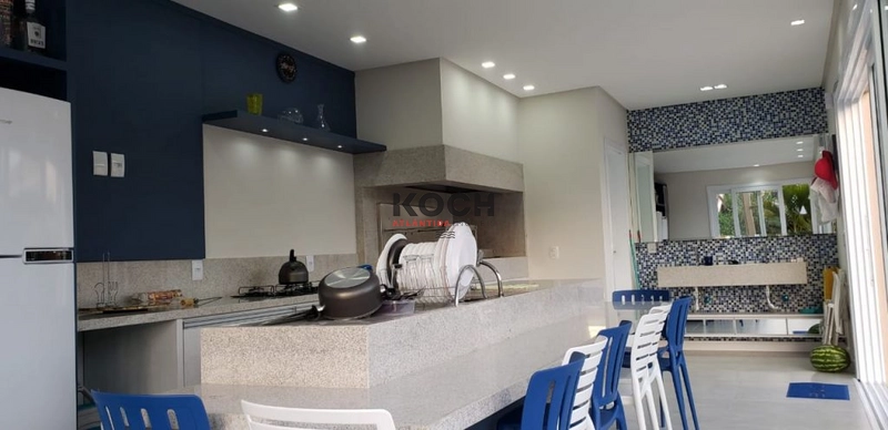 Sobrado com 05 suítes, piscina, em Atlântida: 12ª foto da galeria de imagens do imóvel