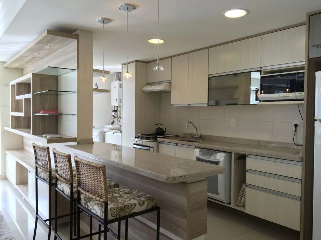 Apartamento com vista para o mar, 4 dormitórios em Atlântida: 2ª foto da galeria de imagens do imóvel