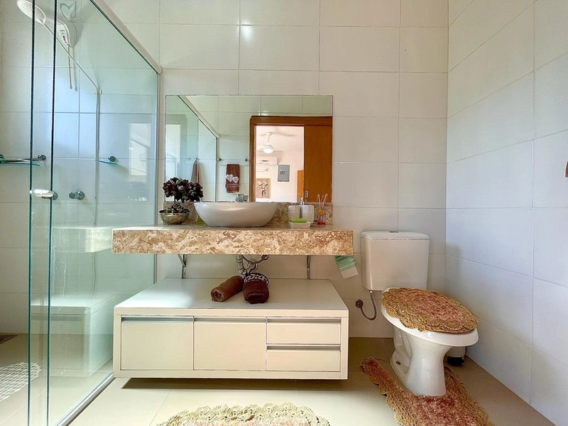 Casa térrea 3 suítes, no Condomínio Dubai Resort.: 33ª foto da galeria de imagens do imóvel