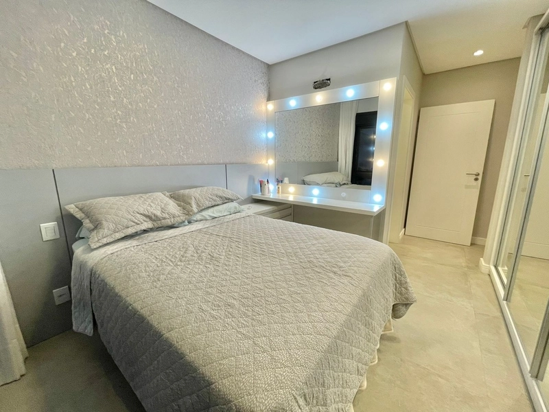 Casa com 4 dormitorios dentro de condominio fechado: 5ª foto da galeria de imagens do imóvel