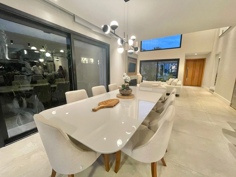 Casa com 4 dormitorios dentro de condominio fechado: 20ª foto da galeria de imagens do imóvel