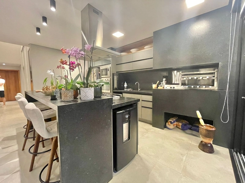 Casa com 4 dormitorios dentro de condominio fechado: 17ª foto da galeria de imagens do imóvel