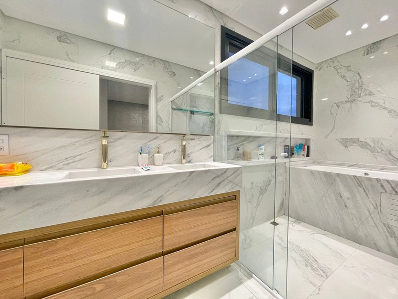 Casa com 4 dormitorios dentro de condominio fechado: 11ª foto da galeria de imagens do imóvel