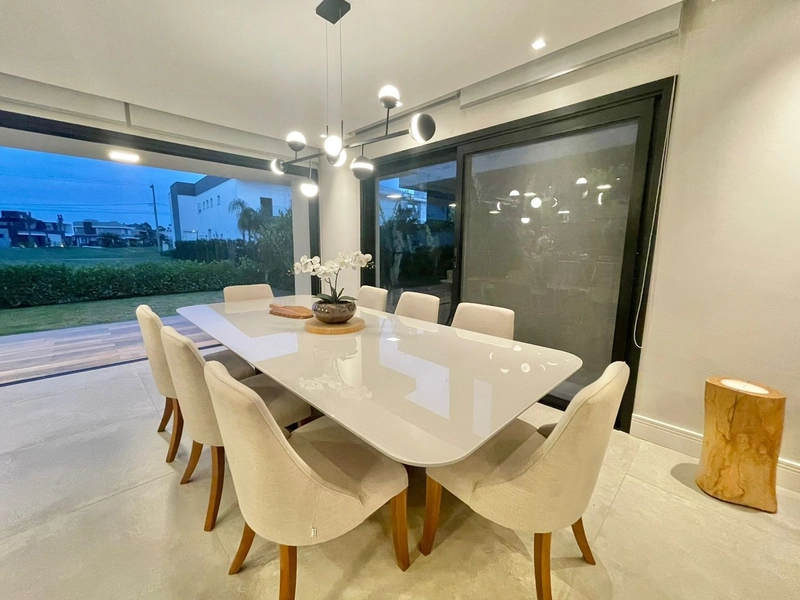Casa com 4 dormitorios dentro de condominio fechado: 8ª foto da galeria de imagens do imóvel